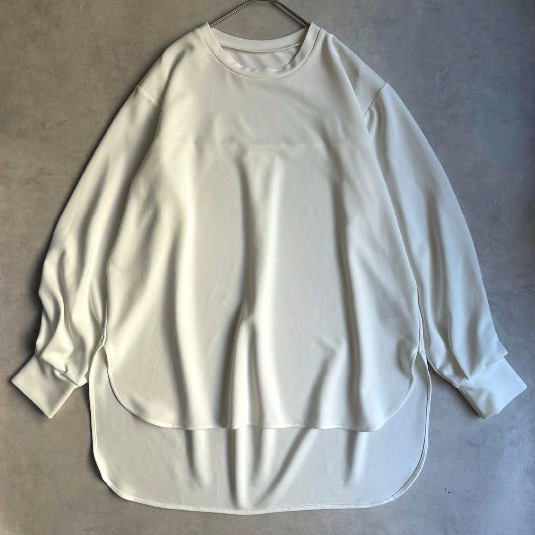 美品✨ビアズリー ワンピース Tブラウス 23SS 洗える ストレッチ 白 美品✨ビアズリー ワンピース Tブラウス 23SS 洗える ストレッチ 白