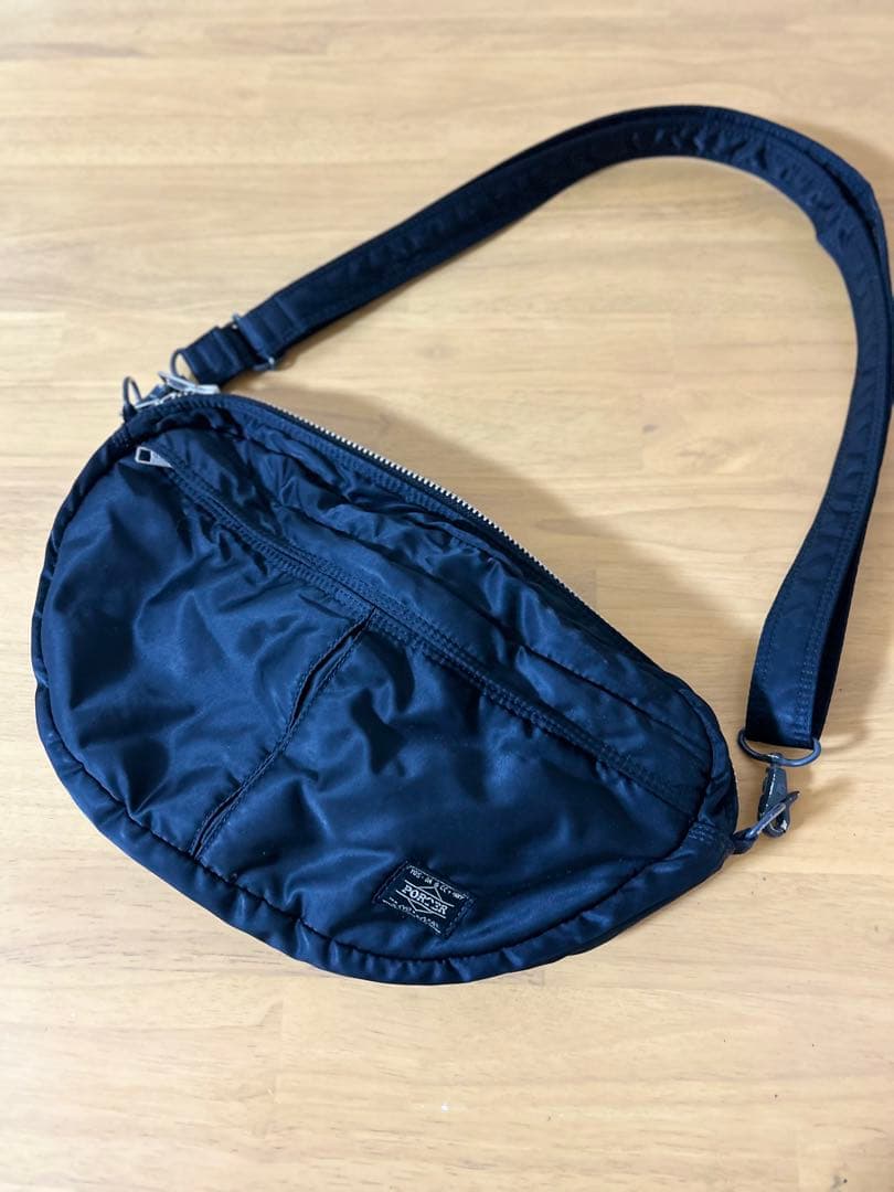 吉田カバン タンカー ショルダーバッグ ハーフムーン PORTER ポーター