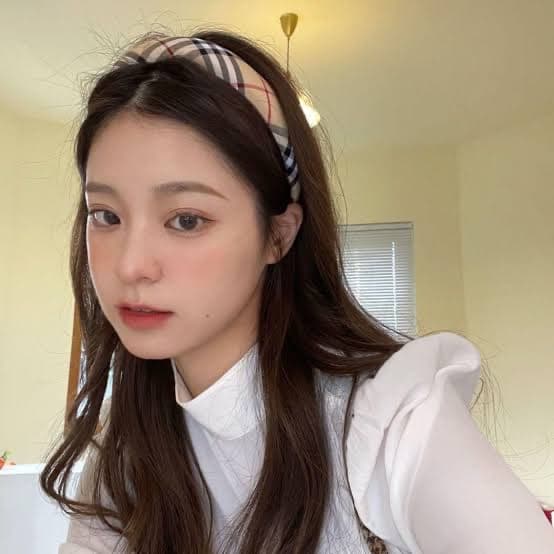 バーバリー カチューシャ - メルカリ