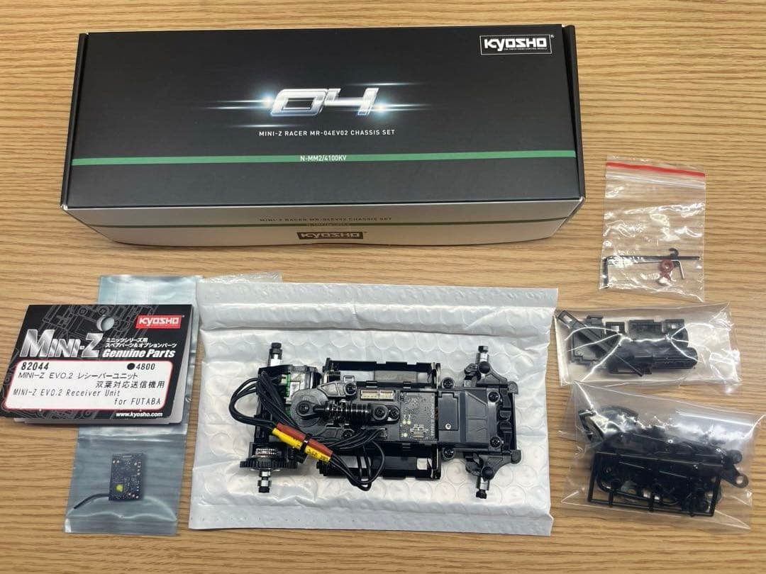 ミニッツ mr-04 EVO2 N-MM2/4100KV 開封のみレシーバー付き Amazon.com: Kyosho America 32892 MINI-Z Racer MR-04EVO2 Chassis