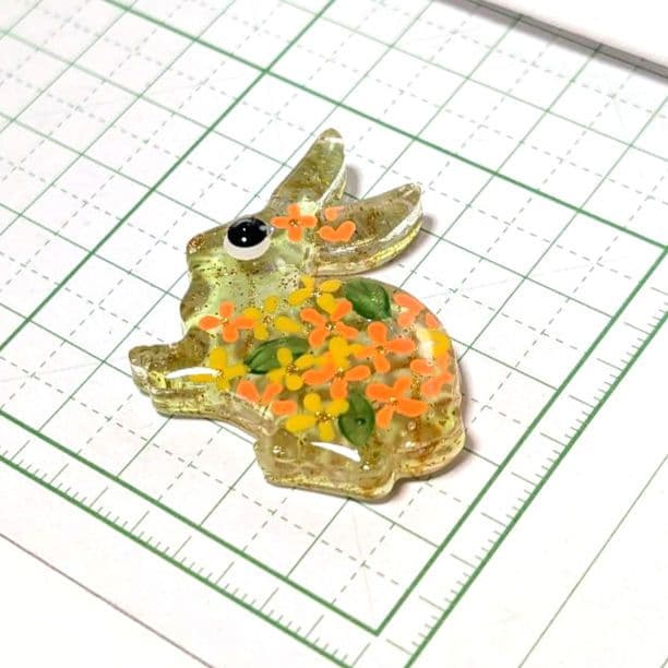 ひまうい様 12.2 ウサギ レジンヘアゴム 金木犀の香りを纏う