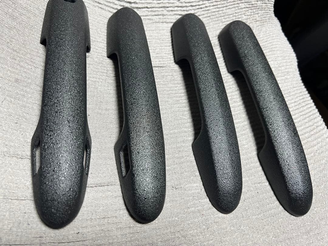 50系 rav4 ドアハンドルカバー ラプターライナー塗装 中目肌 - メルカリ