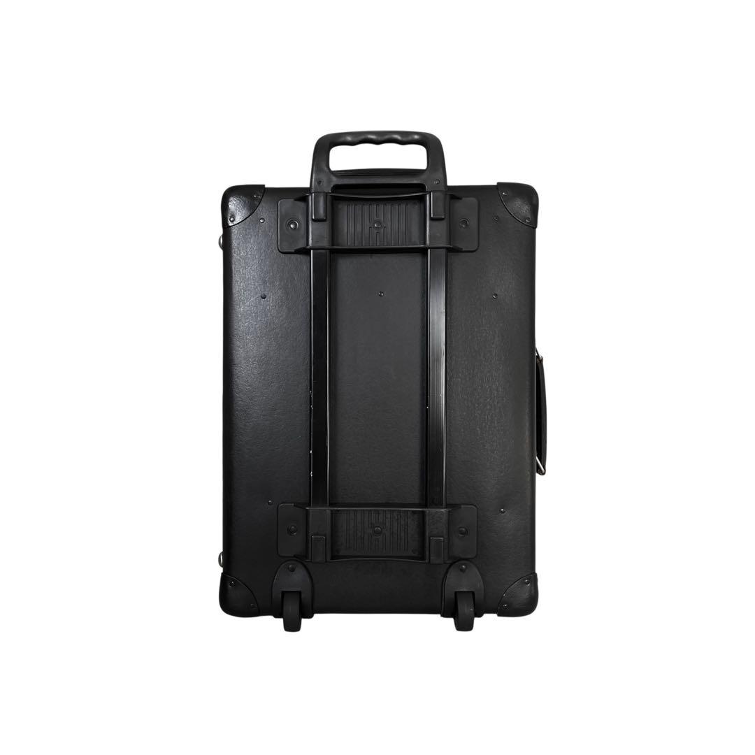 《超美品》グローブトロッター スーツケース キャリーバッグ 2輪 ブラック 黒系