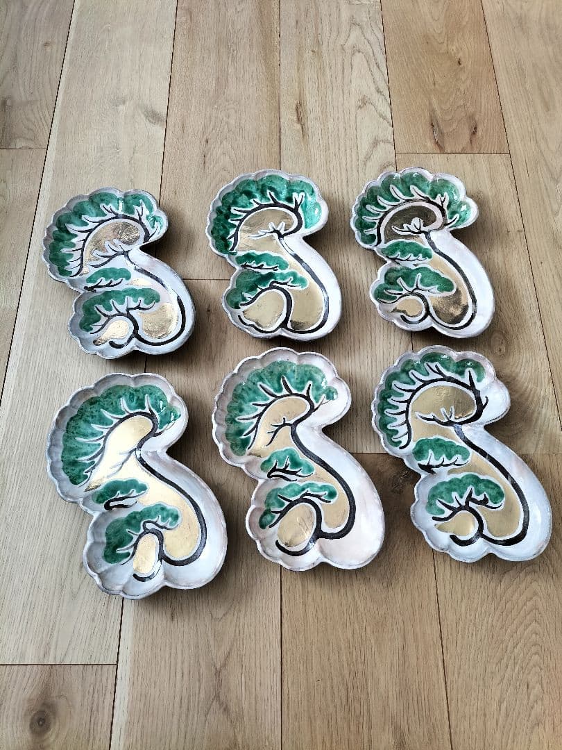 京焼 清水焼 乾山写し松絵向付皿金入り 6枚セット 新品・未使用 乾山写十二ヶ月絵替皿(松) - 京都祇園の和食器・清水焼の陶磁器 食器の