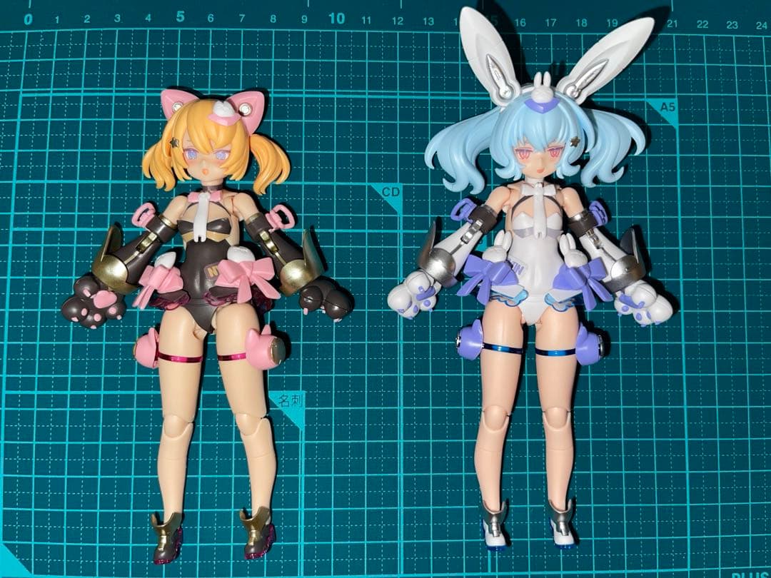 コトブキヤ メガミデバイスPUNI☆MOFU 黒マオ&雪トゥ　組立済みセット メガミデバイス】「PUNI☆MOFU 黒マオ/雪トゥ」が商品化決定。2025年春