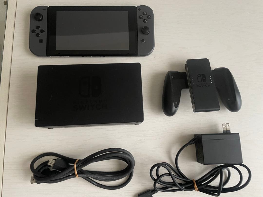 ② Nintendo Switch HAC-001 本体 グレー Amazon.com: Nintendo Switch Game Console - Black (HAC-001(-01) w