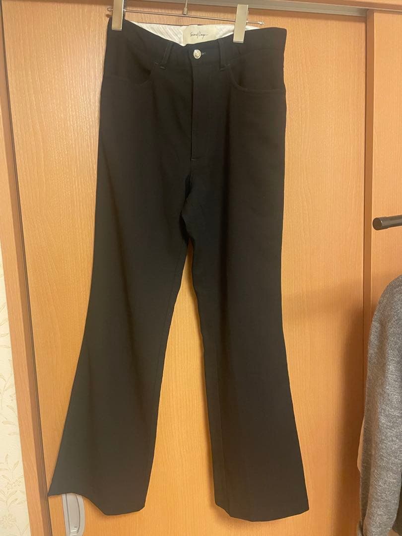 VALLUCO Second Layer 黒 フレアパンツsize44 ハイウエストタックフレアパンツ｜JENNE(ジェンヌ)公式通販：パリ