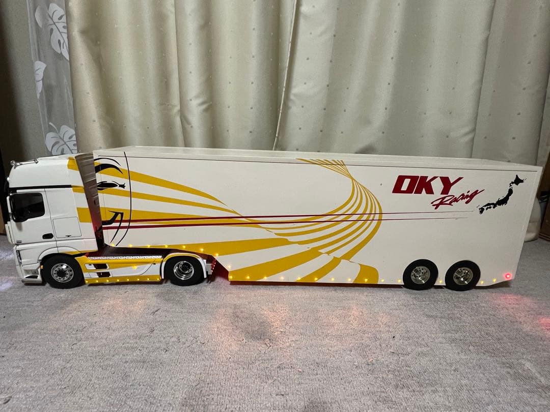 タミヤ1/14アクトロスフルセット タミヤ 1/14 電動RCビッグトラックシリーズ メルセデス・ベンツ