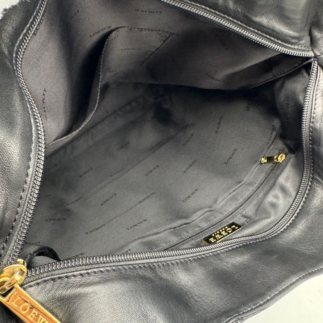 LOEWE ロエベ アナグラム ナッパレザー トートバッグ A4ギリギリ 黒