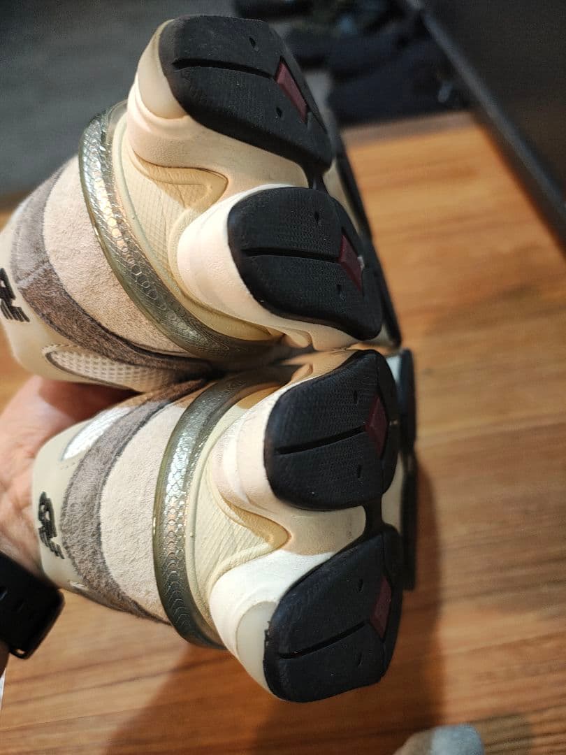 断捨離特価　New Balance 9060 ホワイト/グレー 26.5cm