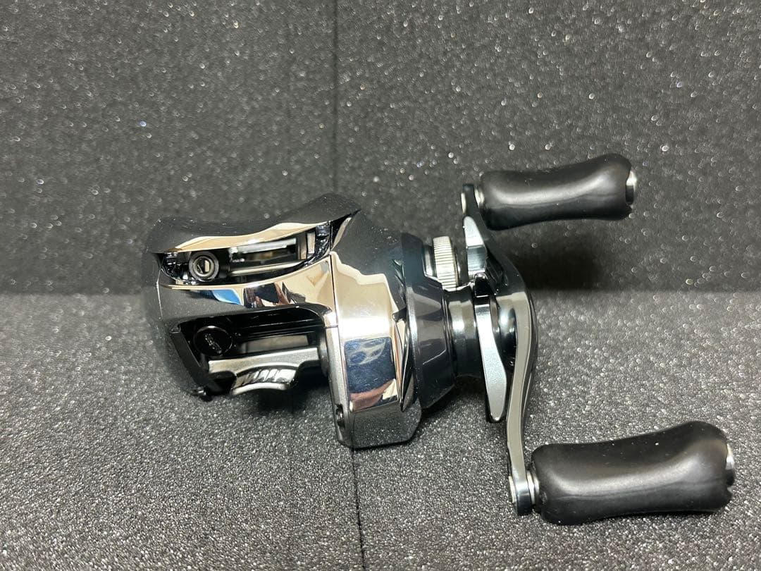 シマノ 19アンタレスHG 左 LEFT 美品 シマノ（SHIMANO） 19アンタレス HG LEFT 左ハンドル 淡水専用ベイト