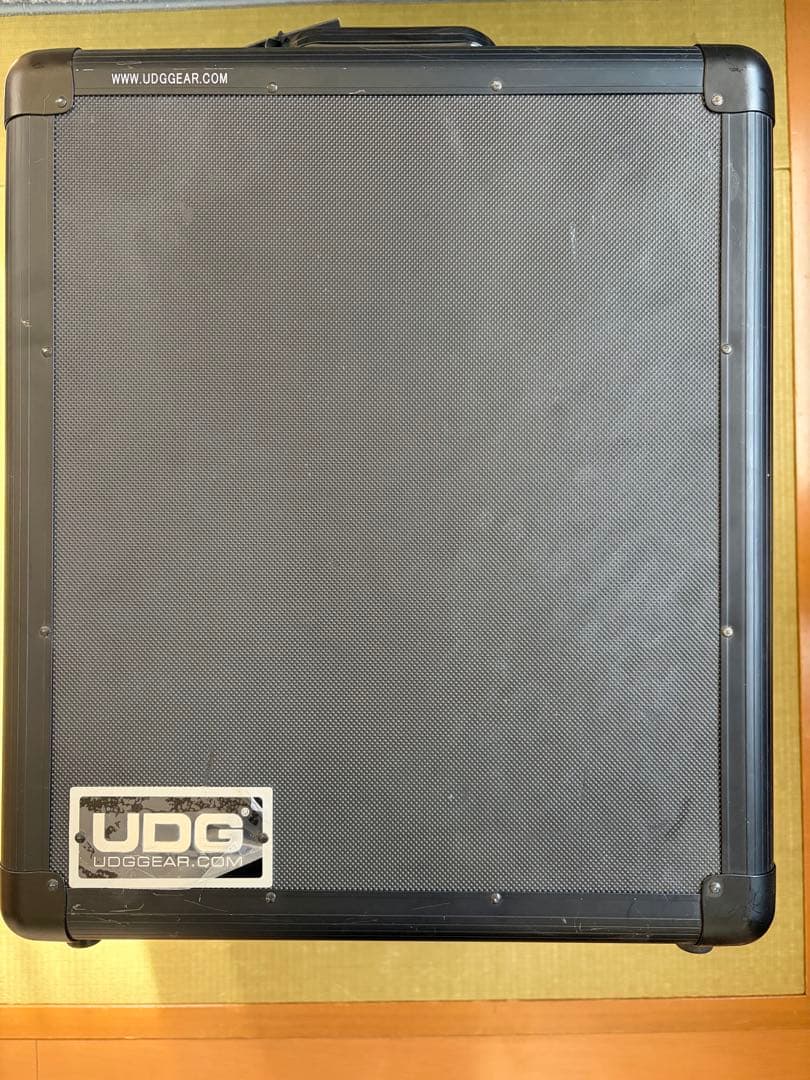 UDG U93011BL ハードケース M フライトケース RANE72対応 U93011BL Ultimate Pick Foam フライトケース M Black – UDG Gear Tokyo