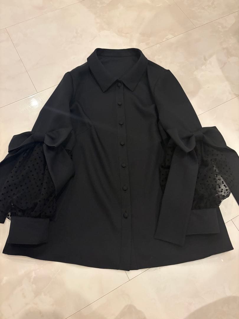 ルネ Rene 黒リボンドットブラウス 美品 KAREI ドットブラウス 水玉 シフォンブラウス リボンボウタイブラウス