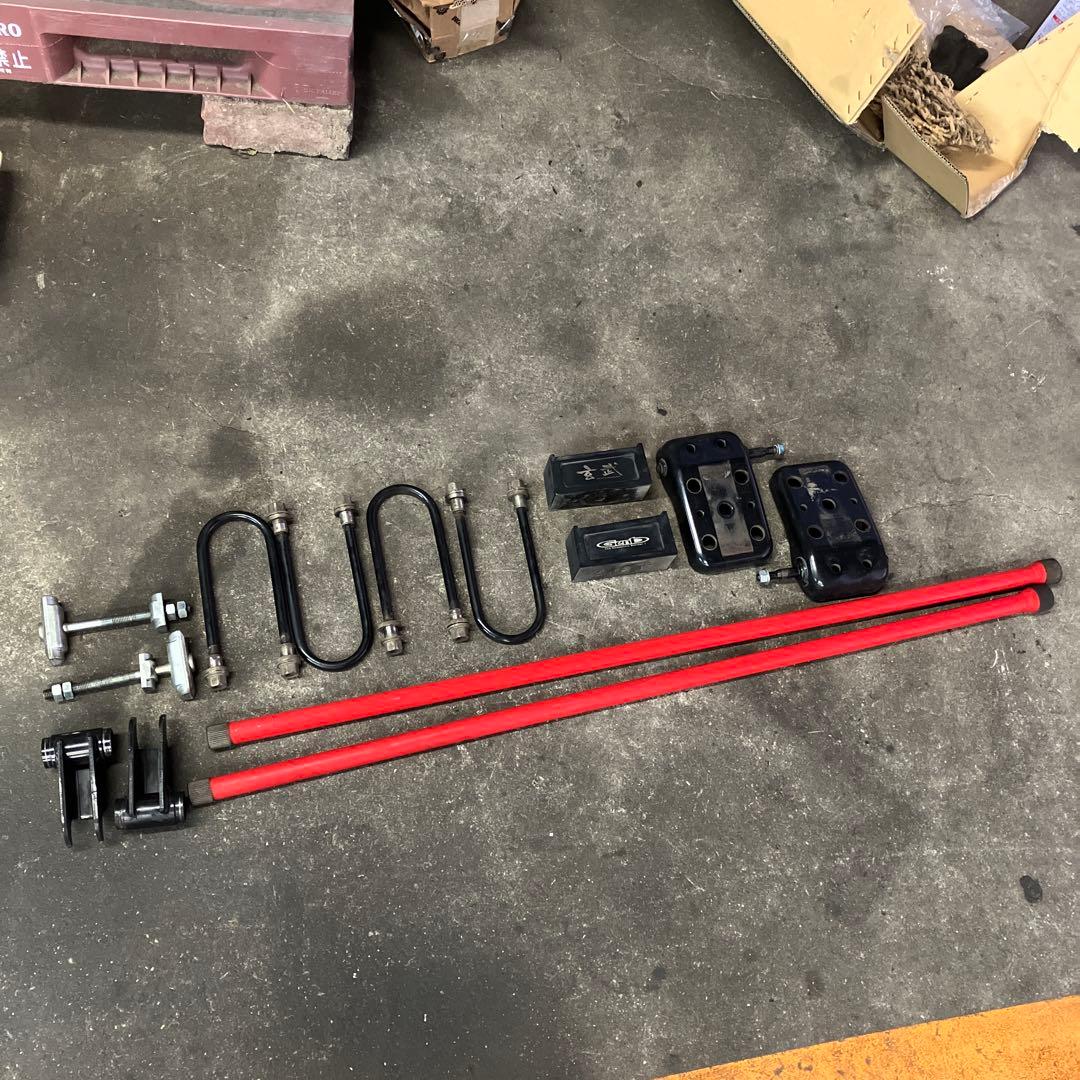 NV350キャラバン ローダウンKIT ブロック トーションバー NV350 キャラバン E26 アルミブロック ローダウンキット 車高調整