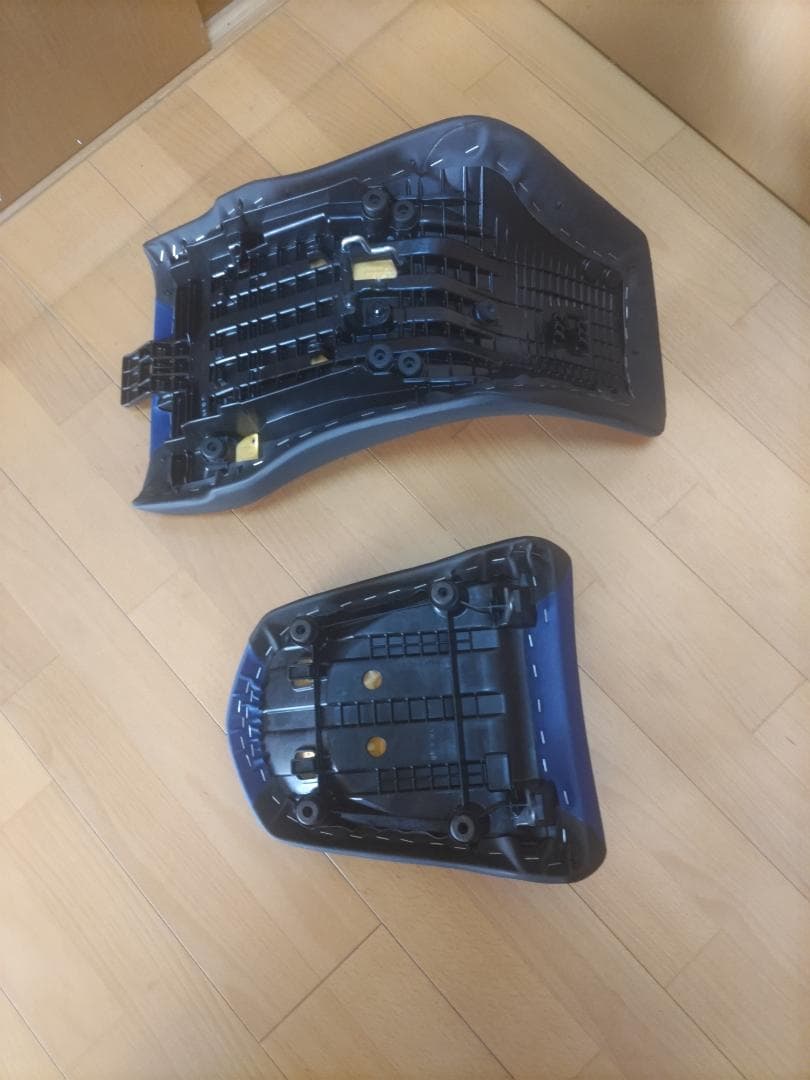 ホンダ アフリカツイン純正シート 汚れやホツレ無しSD04 C