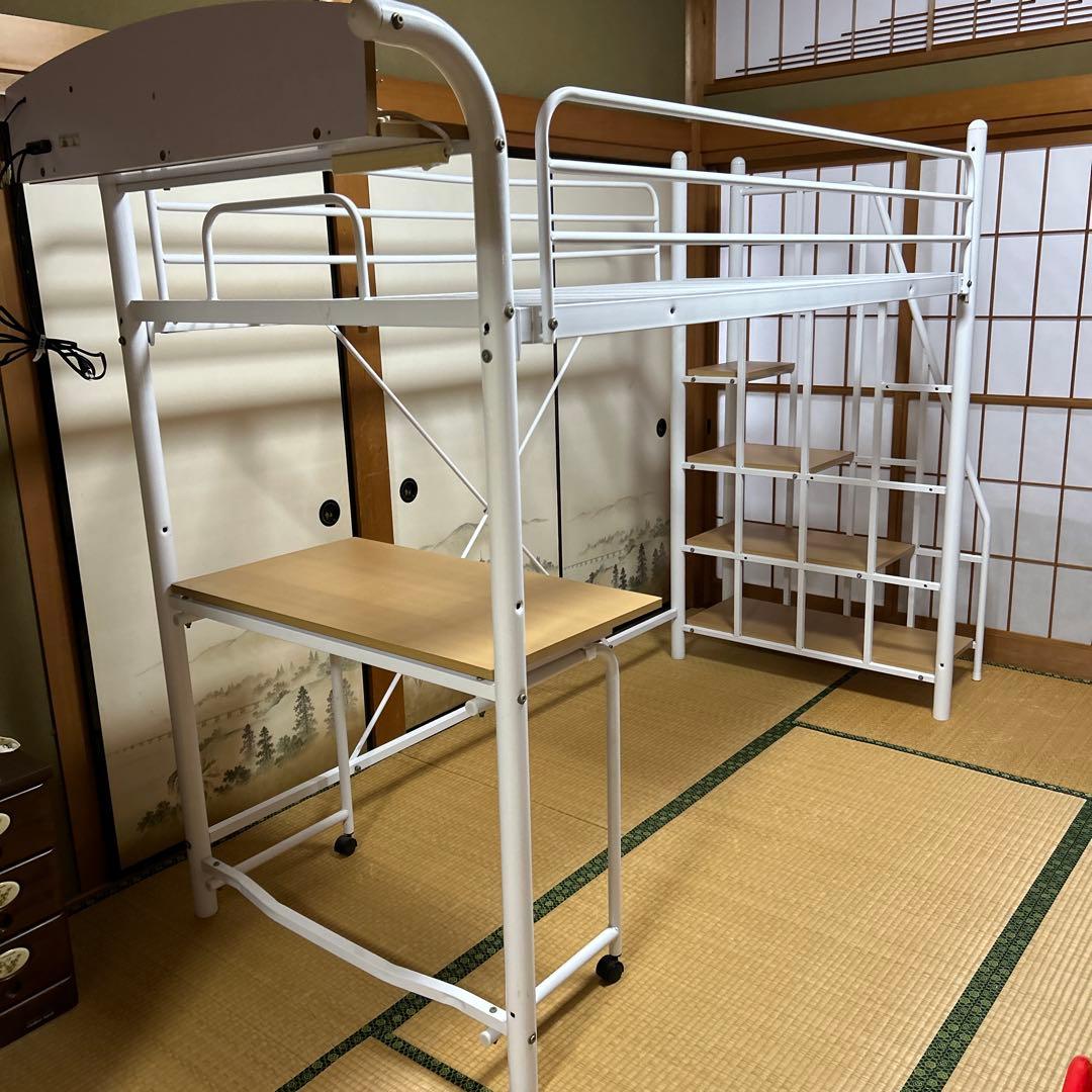 ロフトベッド 階段付き パイプベッド シングル テーブル　コンセント付き ロフトベッド ハイタイプ パイプベッド シングル コンパクト