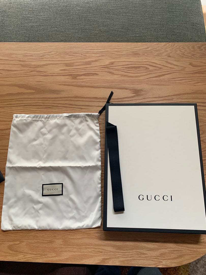 ライラ様専用! Gucci GGパターン メッセンジャーバッグ - メルカリ