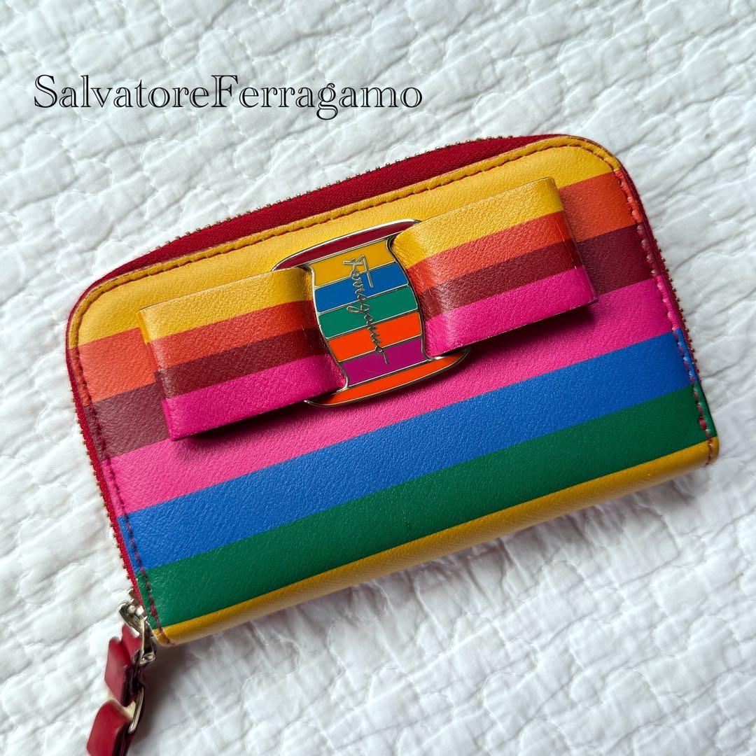 希少カラー SalvatoreFerragamo ヴァラリボン ケース FERRAGAMO（フェラガモ） Salvatore Ferragamo サルヴァトーレ