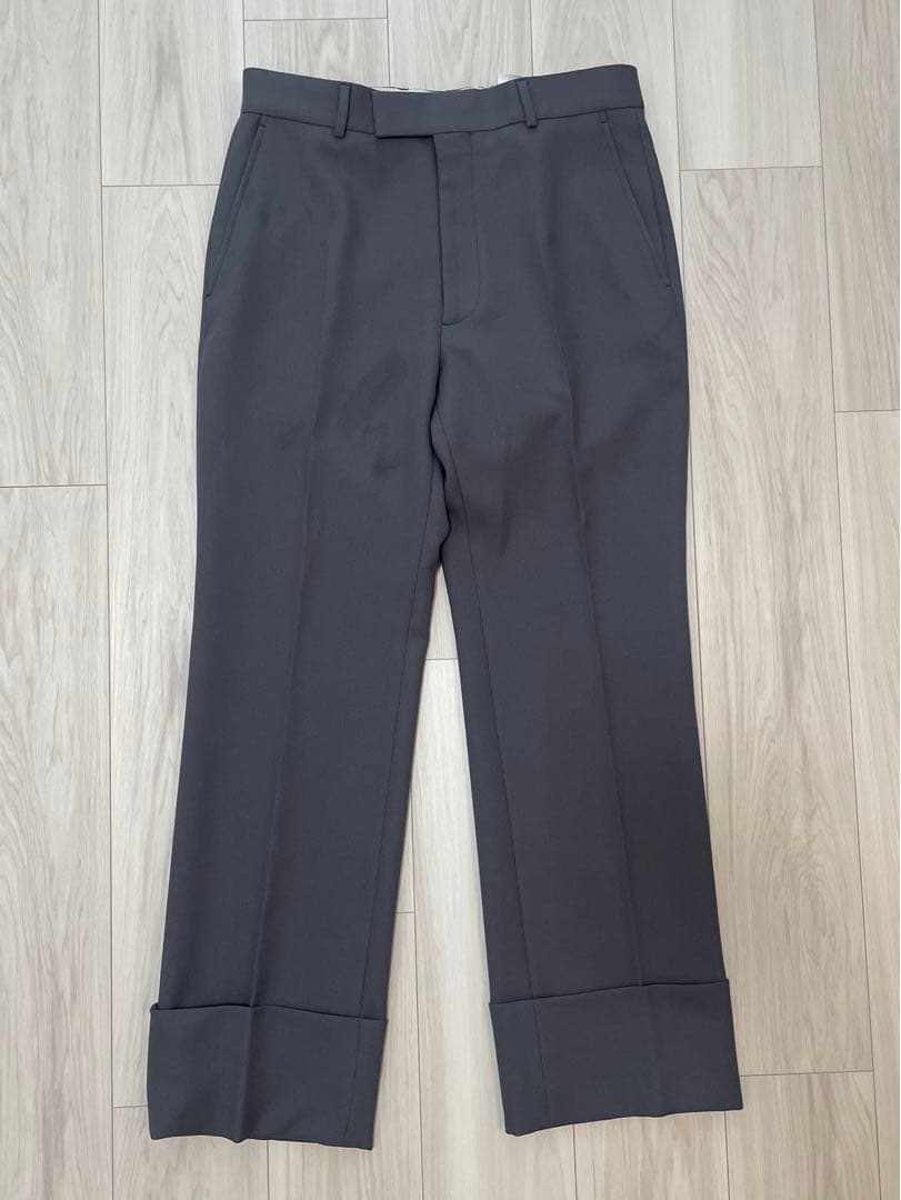 gucci フレア ストレート パンツ 50本持ちの猛者】リーバイス®︎、グッチ…「フレアパンツ」正解着こなし