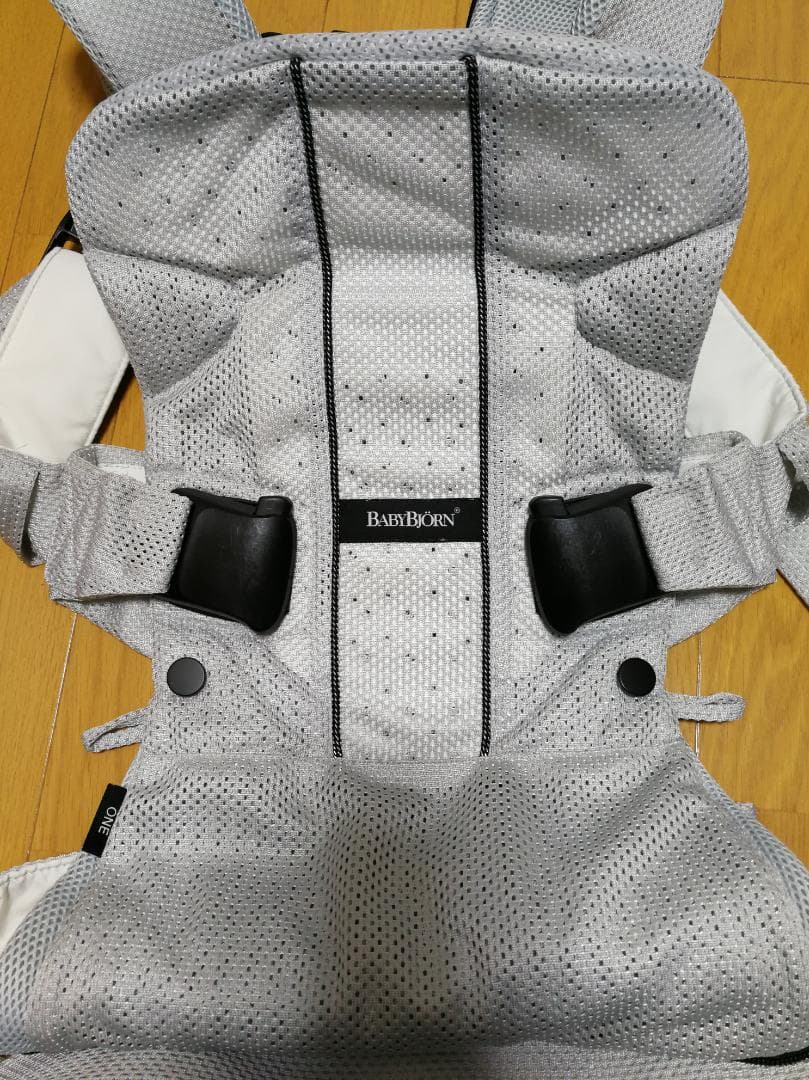 ベビービョルン　抱っこ紐（ONE+Air）＆カバー BABYBJORN（ベビービョルン） ＼セール／babybjorn 抱っこ紐 ONE KAI