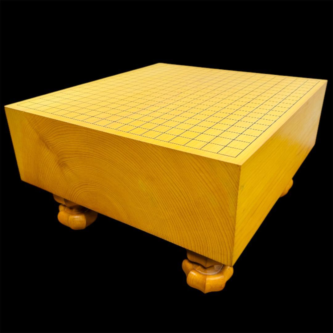 【本榧】脚付碁盤 4.6寸 板目 木表 囲碁 ヘソ有り 19路盤 13kg 本榧足付将棋盤 4寸1分（木表） sa40047 | 前川榧碁盤店
