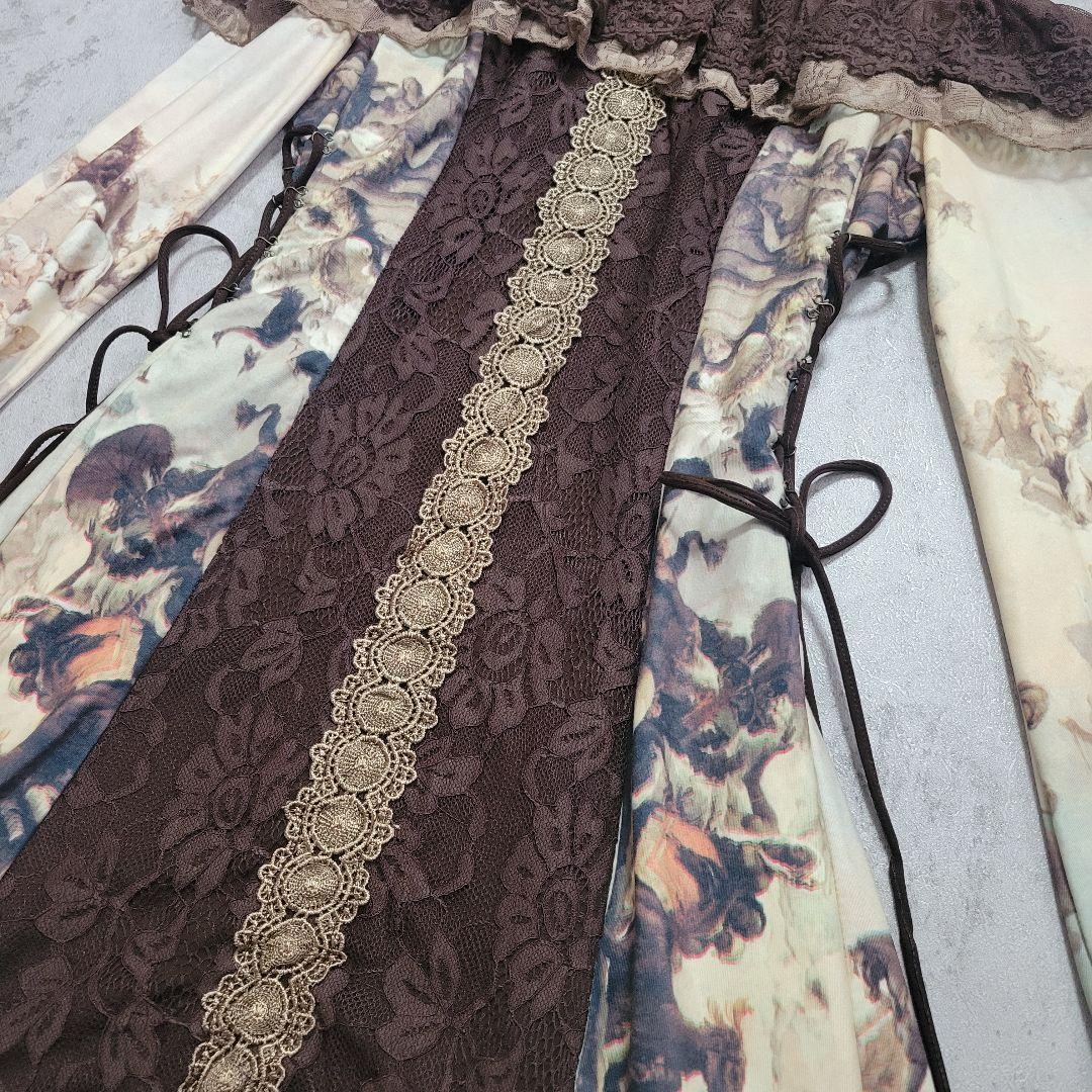 美品 オッズオネスト 天使柄 肩出しレースアップワンピース 茶 - メルカリ