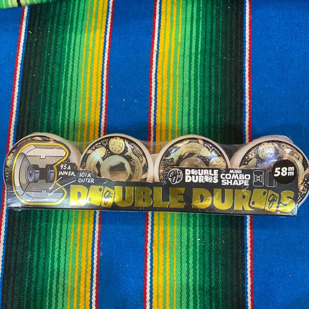 SUPREME daniel johnstonステッカーセット 4枚