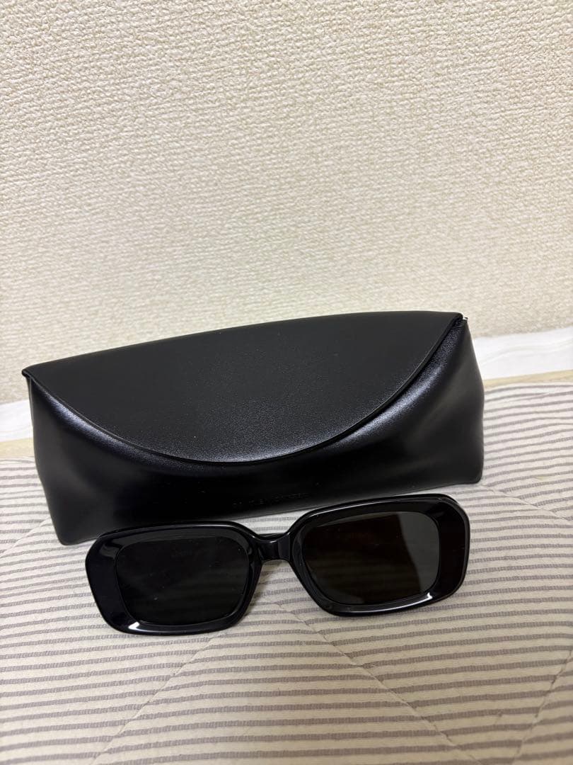 GENTLE MONSTER ブラック サングラス ケース付き