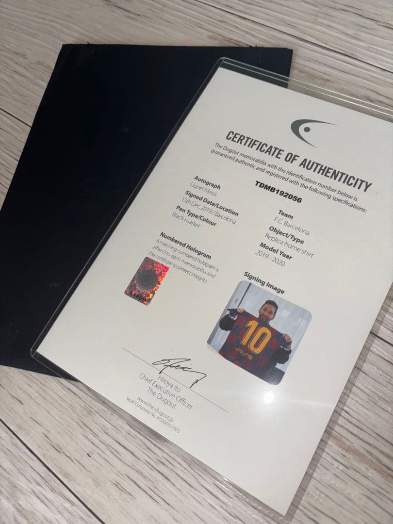 THE DUGOUT メッシ サイン入りユニフォーム フレーム付き - メルカリ