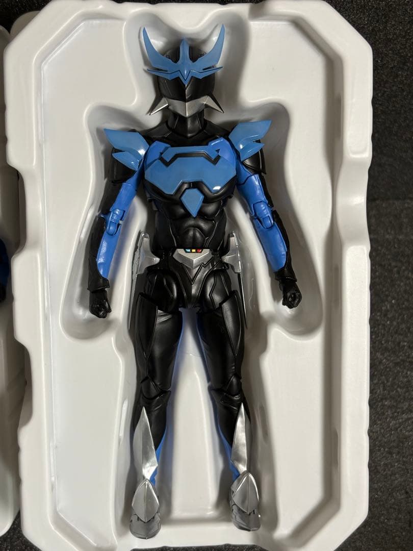 真骨彫製法 S.H.Figuarts ウイングマン