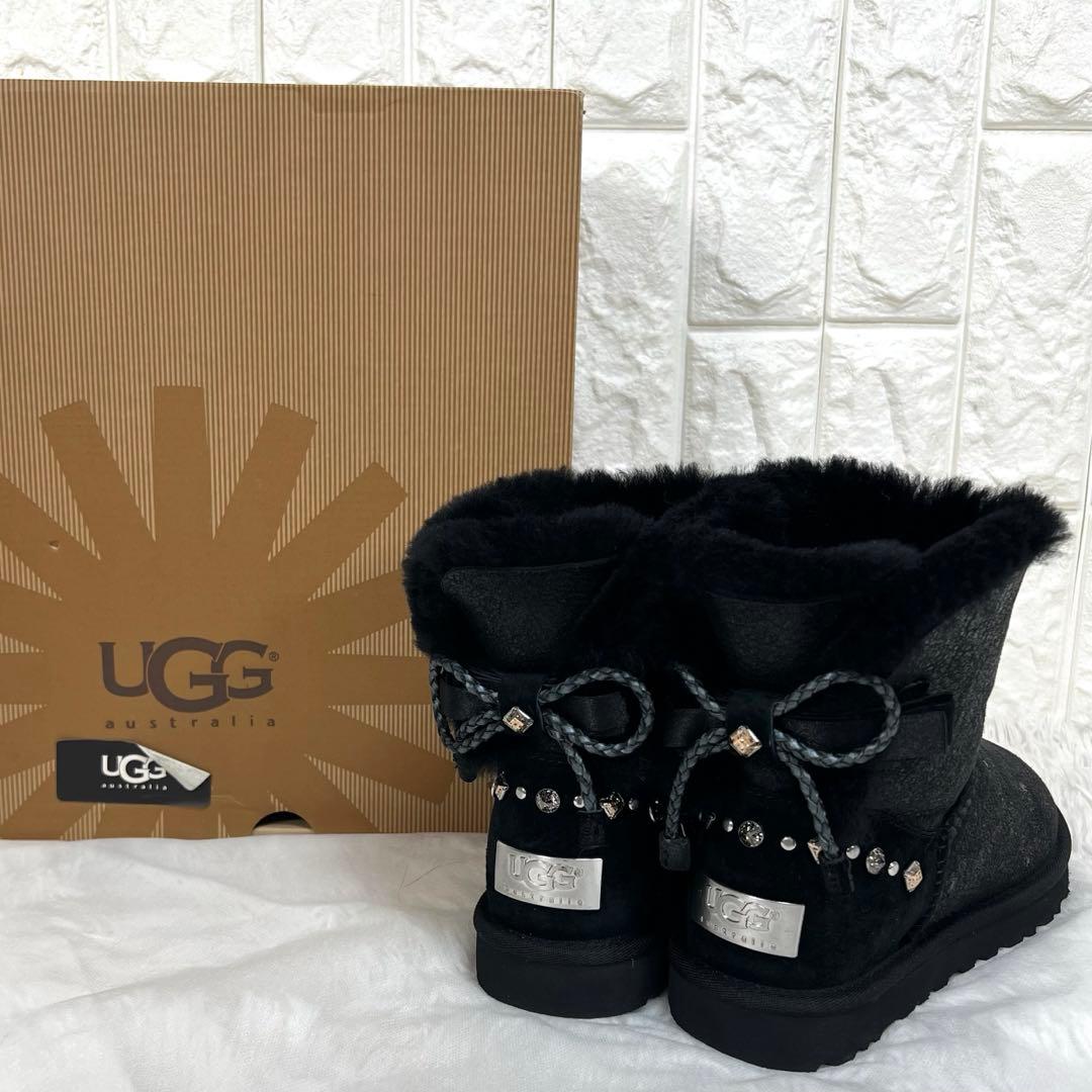 未使用♡UGG アグ スワロフスキーコラボ リボン スタッズ ムートン