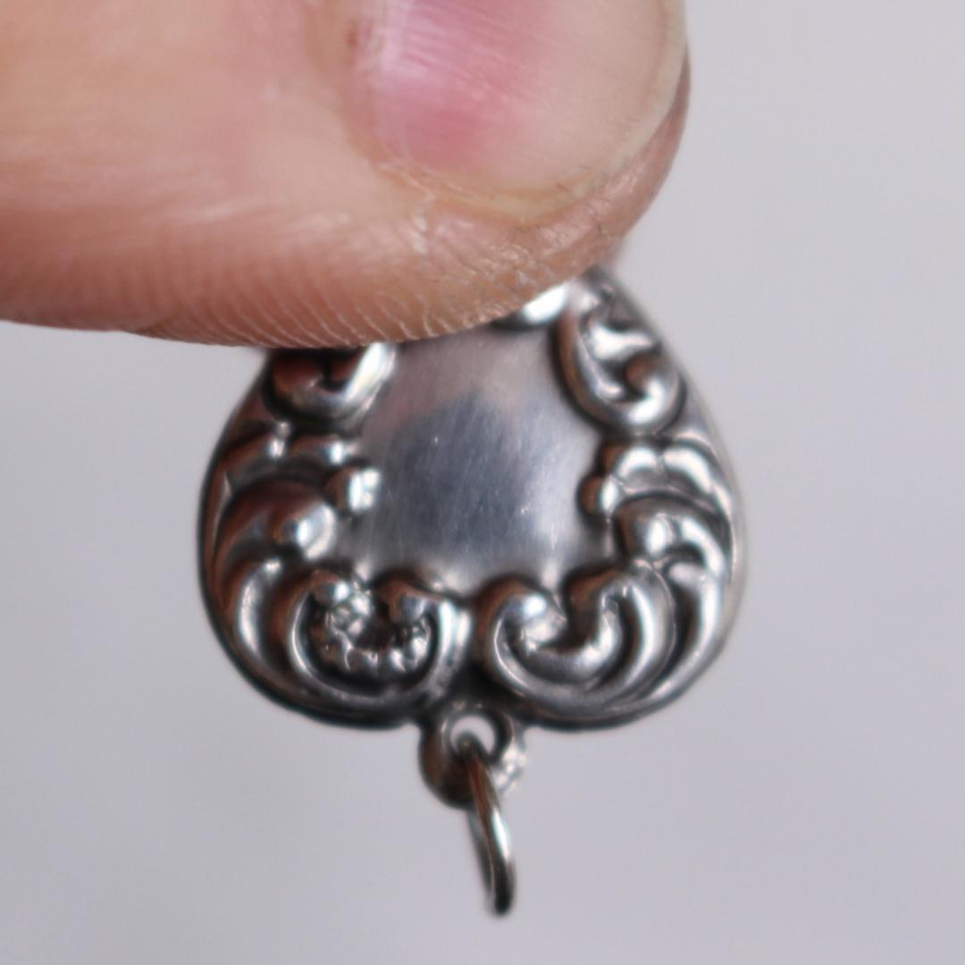 40s スウィートハートジュエリー WW2 シルバー チャーム 渦巻 唐草 波