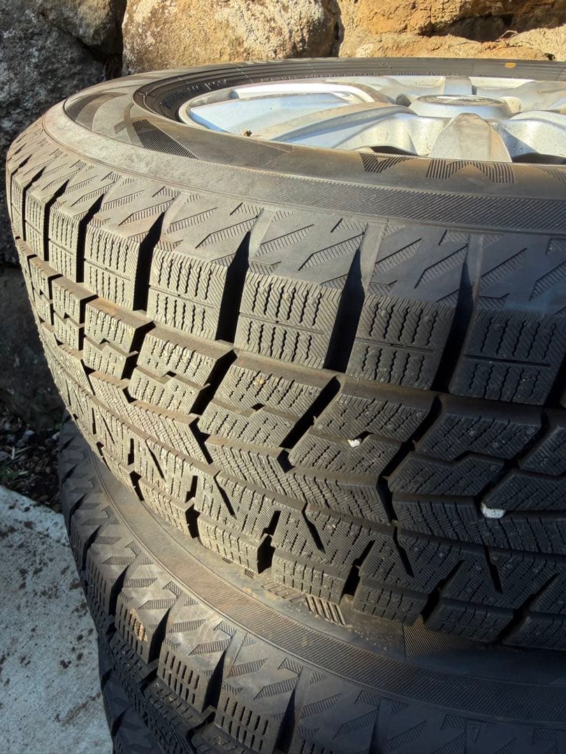 24年 スタッドレスタイヤ 15インチ 195/65/R15 Yokohama