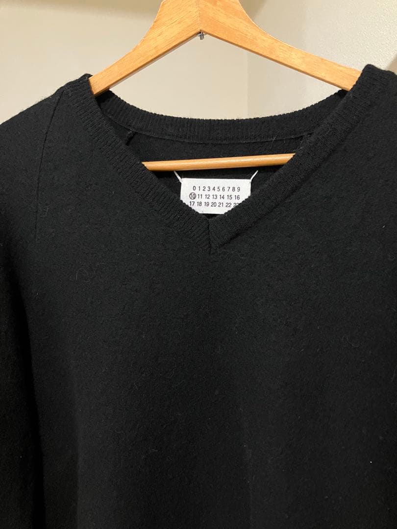 マルジェラ ニット 黒 MM6 Maison Margiela (エムエムシックス メゾン マルジェラ) ダメージ