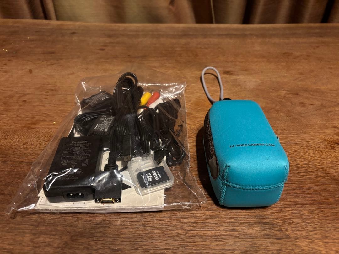 良品】Panasonic HC-V300M ビデオカメラ 本体 バッテリー2個 【良品