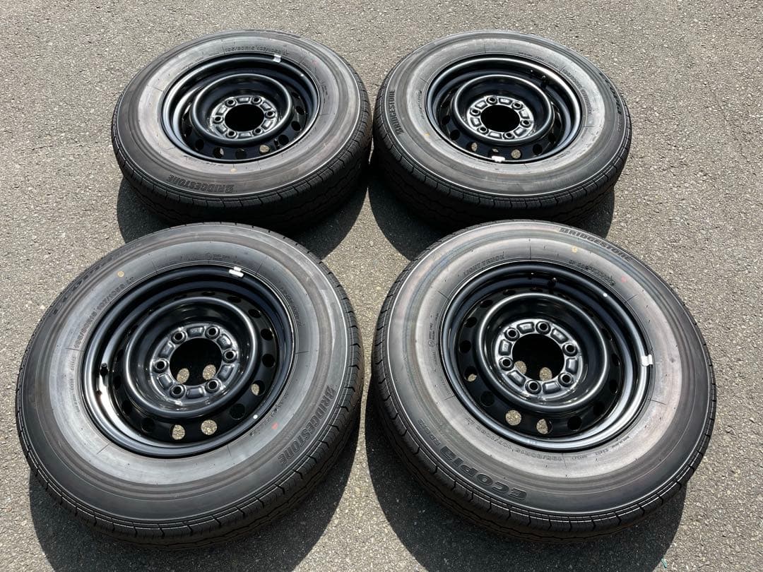 引き渡し限定　200系　ハイエース　2025新車外し　純正タイヤホイール KUMHO（クムホ） 2025年製 即納 200系 ハイエース 純正 新車外し