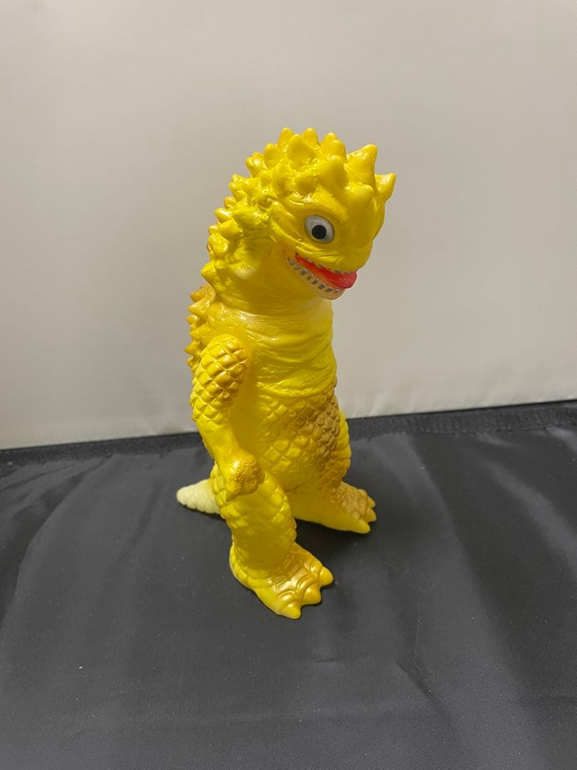 ブルマァク 復刻 ベムラー(蓄光)