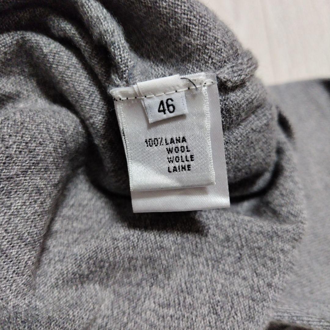 クルチアーニ ライトグレー タートルネック ニット ウール サイズS-Mの