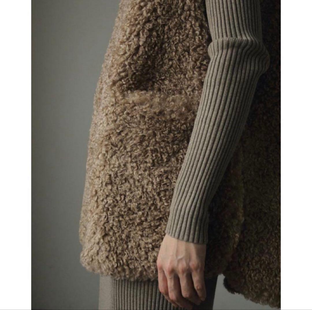 新品同様 anuke アンヌーク Eco Fur Vest MCA 38 - メルカリ