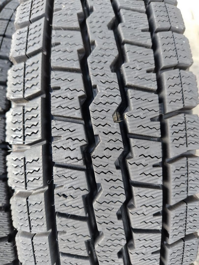 145R12・LT【2/2】軽トラ用スタッドレスタイヤ・鉄ホイール付、2本