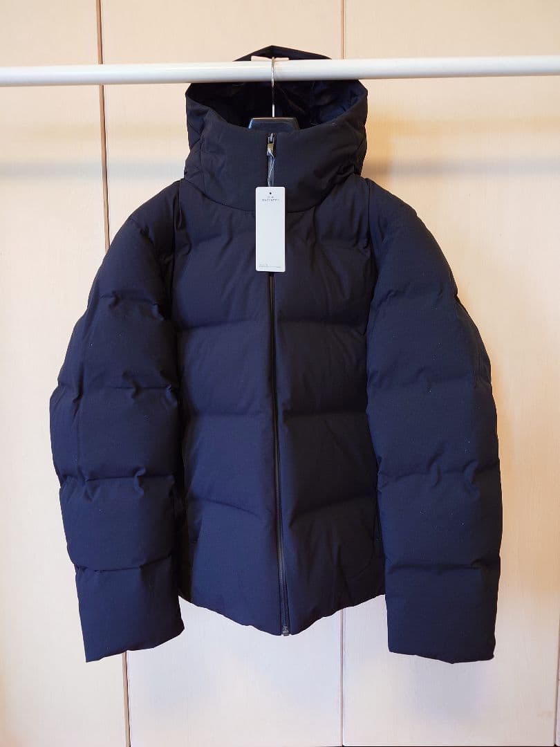 UNIQLO シームレスダウンパーカー　Lサイズ ブラック ユニクロ UNIQLO シームレスダウンジャケットパーカー ブラック サイズ