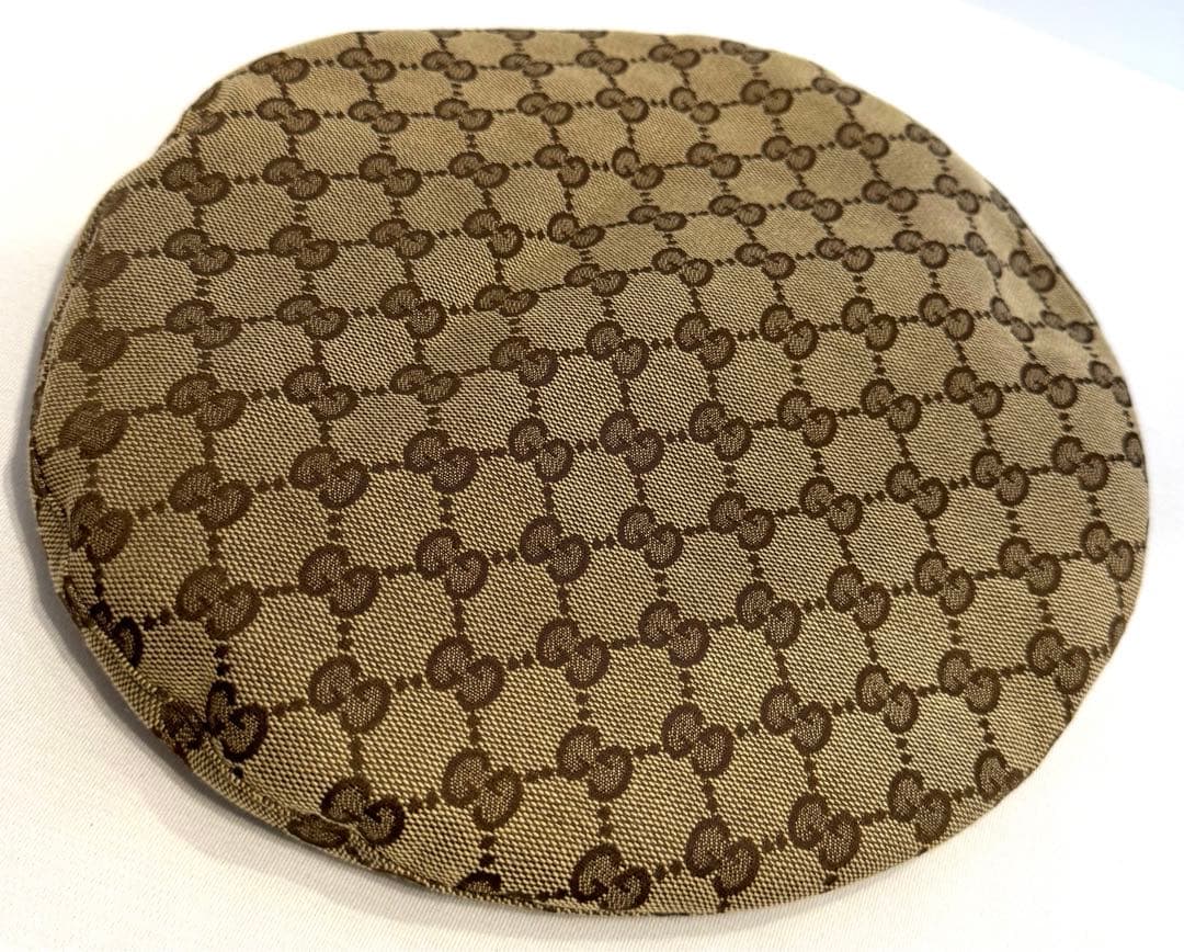 《美品》GUCCI ロゴ柄ベレー帽