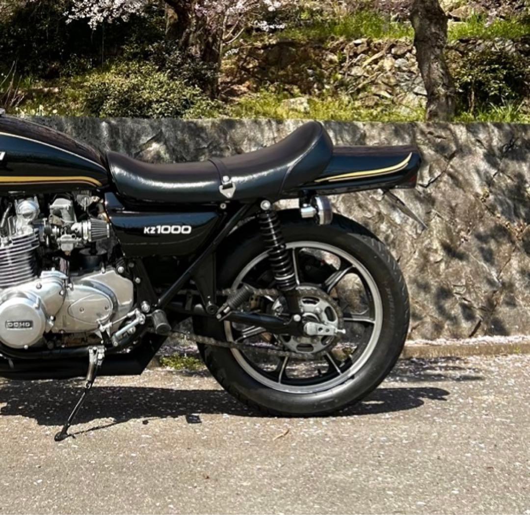 KZ1000 Z1 Z2 Z系 鞍シート バナナシート アンコ抜き - メルカリ