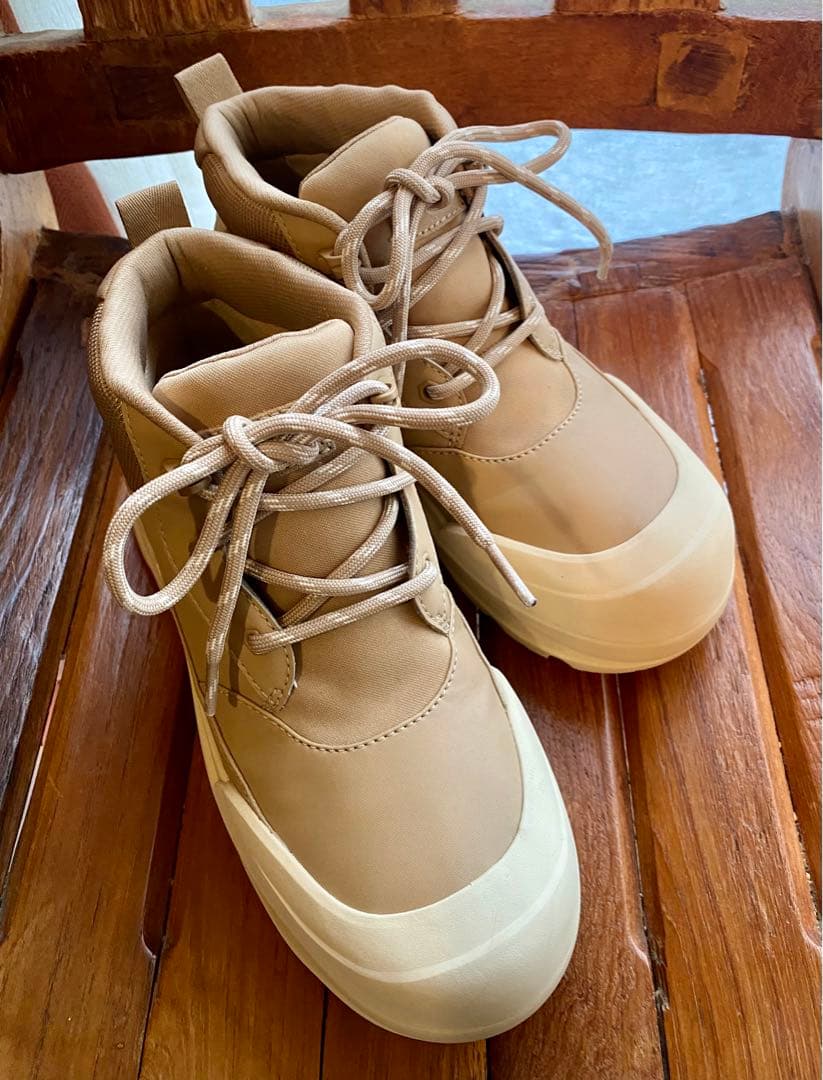 激レア✨ごつ可愛い～♬✨25✨UGG✨Neumel X✨防水✨ハイカット - メルカリ