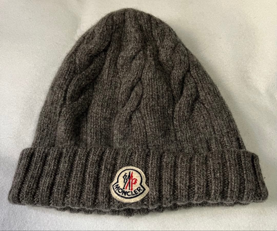 MONCLER ケーブル編み ビーニー グレー 楽天市場】【MONCLER/モンクレール/ロゴワッペン付きケーブル編み