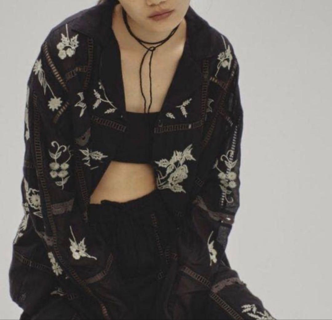 トップス todayful Embroidery Patchwork Shirts TODAYFUL（トゥデイフル）の「Embroidery Patchwork Shirts（シャツ