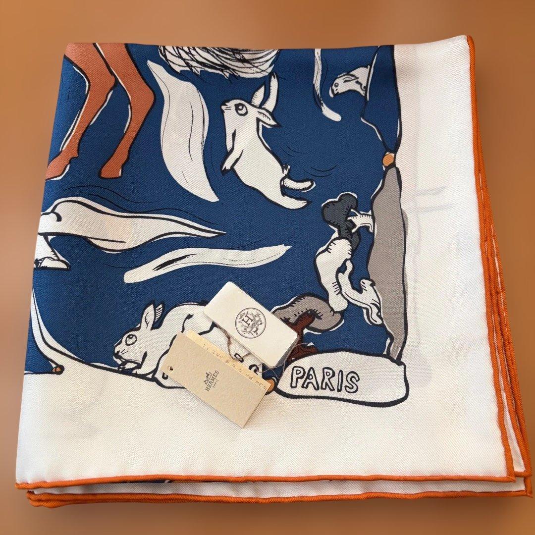 HERMES エルメス　カレ９０　《千と一のウサギ》