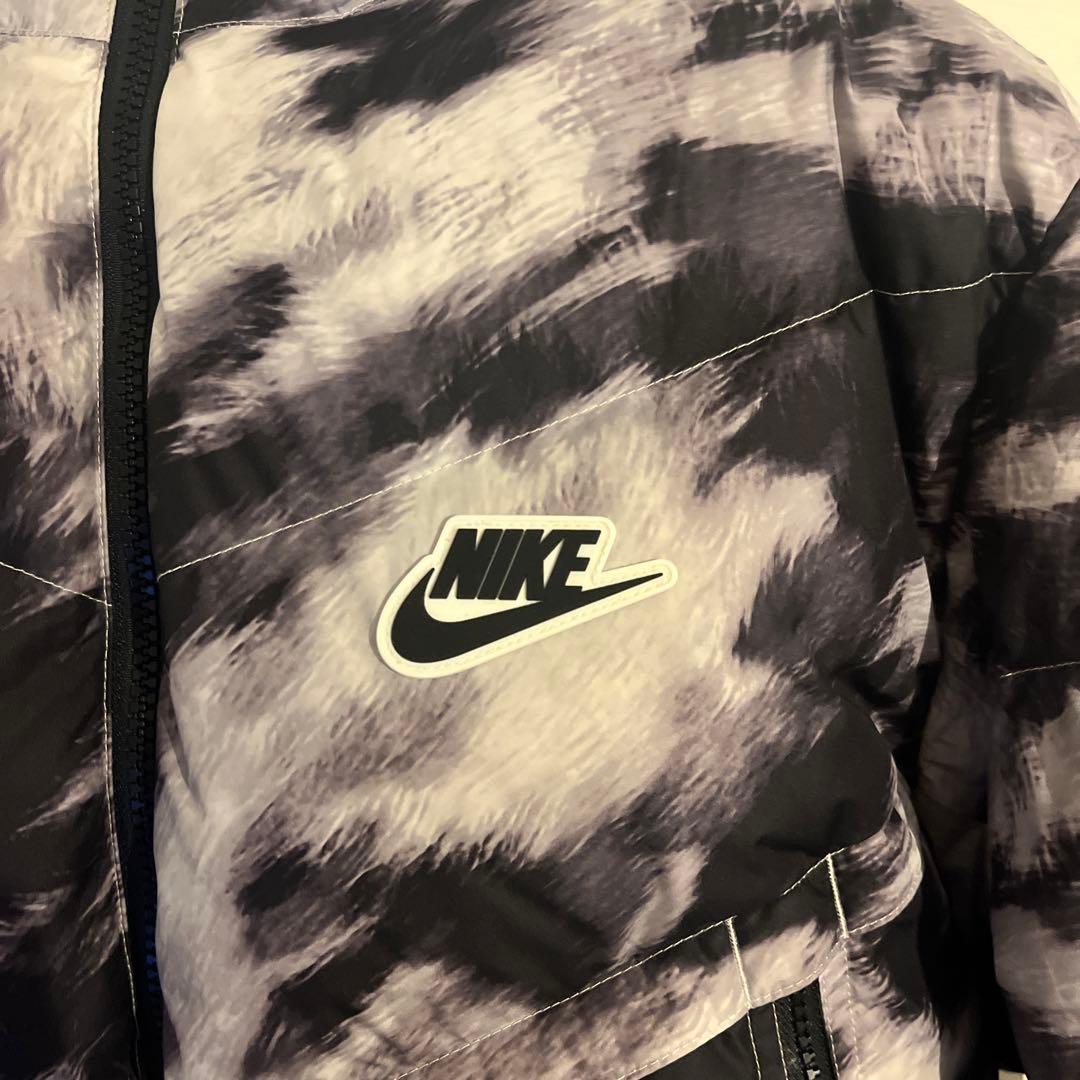 Nike ダウンジャケット ブラック・ホワイト（タイダイ柄） - メルカリ