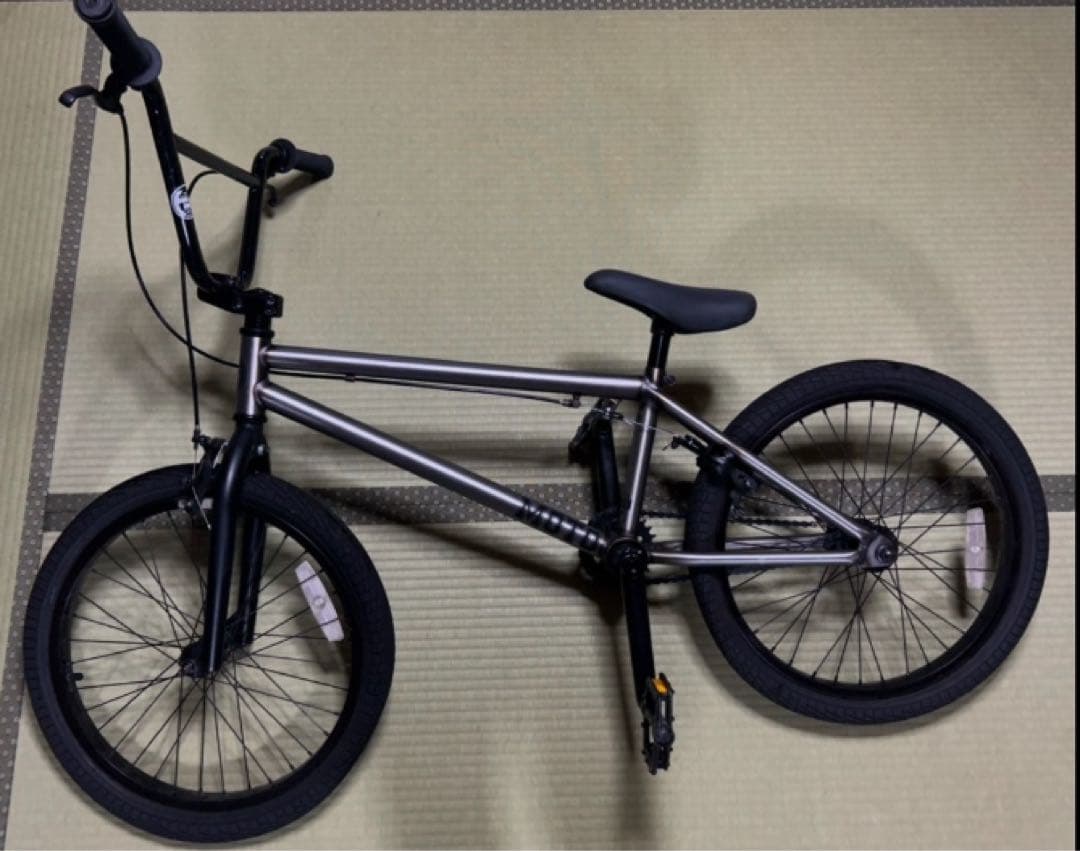 グレー BMXバイク 20インチ最終値下げ！！！！ NEWS / BLOG - DURCUS ONE BMXの20インチモデル「MOTO」と「RAW」が