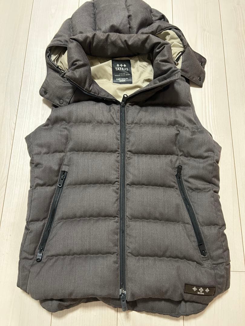 TATRAS CASOTTO ウール ダウン ベスト 落ち着いたウールのダウンベスト｜ビームス 二子玉川｜BEAMS